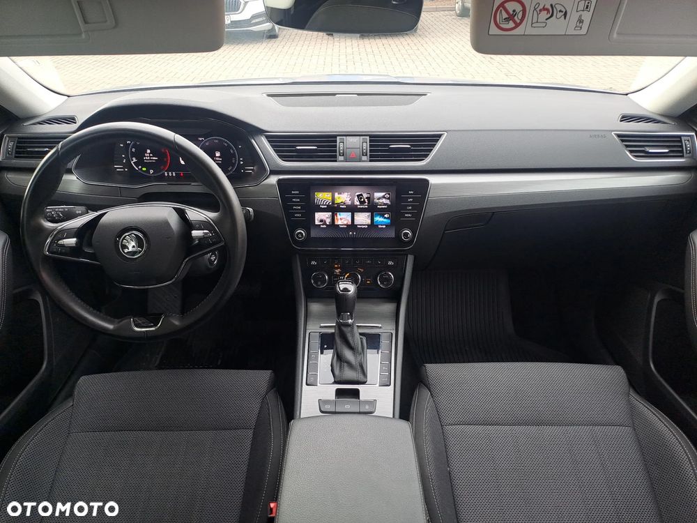 Skoda Superb 2.0 TDI SCR Style DSG - 11
