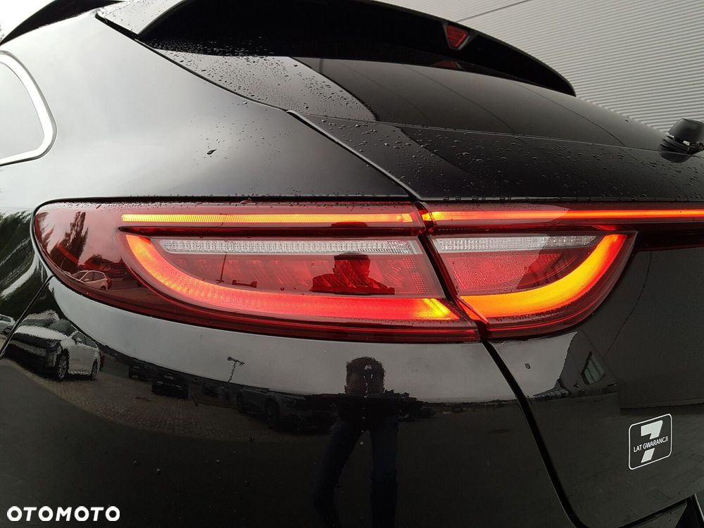 Kia ProCeed 1.6 T-GDI GT DCT - 12