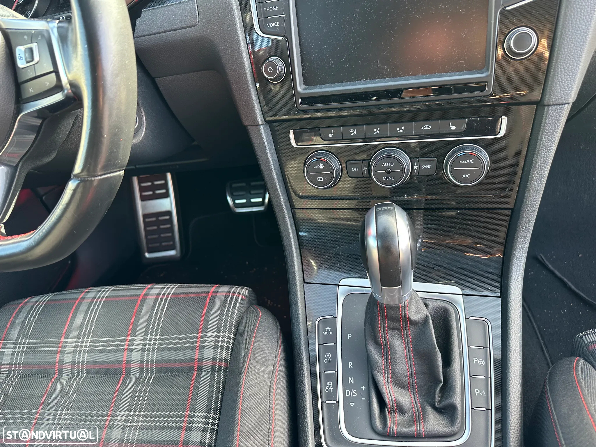 VW Golf 2.0 TSi GTi DSG Performance - 31