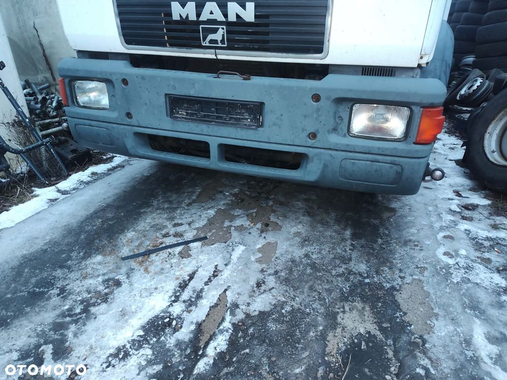 Zderzak przedni man f2000 14-264 i inne części - 1