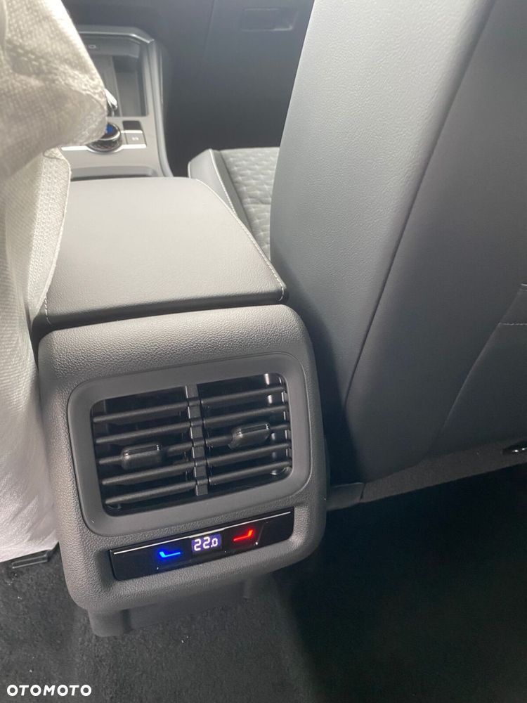 Volkswagen T-Roc 1.5 TSI R-Line DSG - 10