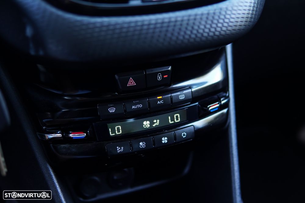 Peugeot 2008 PureTech 82 Style - 39