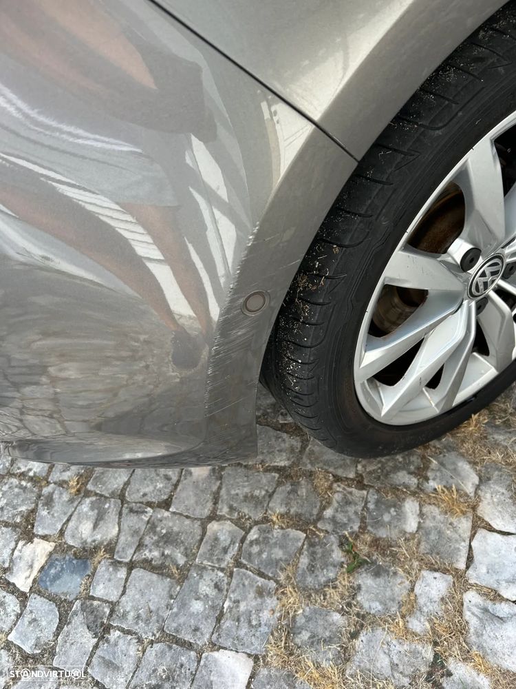 VW Golf 2.0 TDi Highline - 7