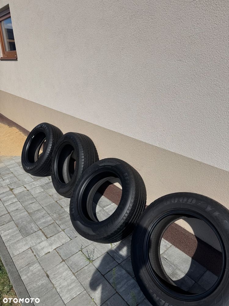 Komplet opon 225/65 R17 - 3