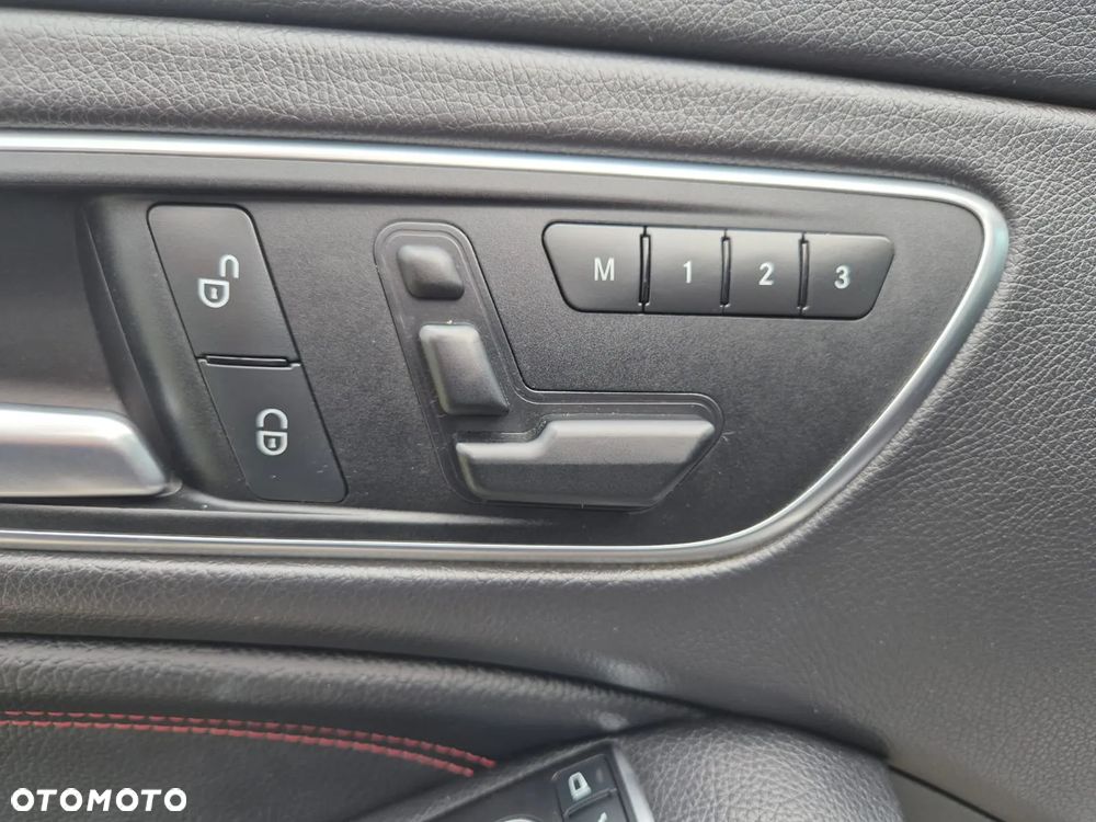 Mercedes-Benz CLA AMG 45 4-Matic - 29