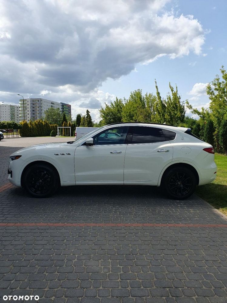 Maserati Levante S Q4 - 15