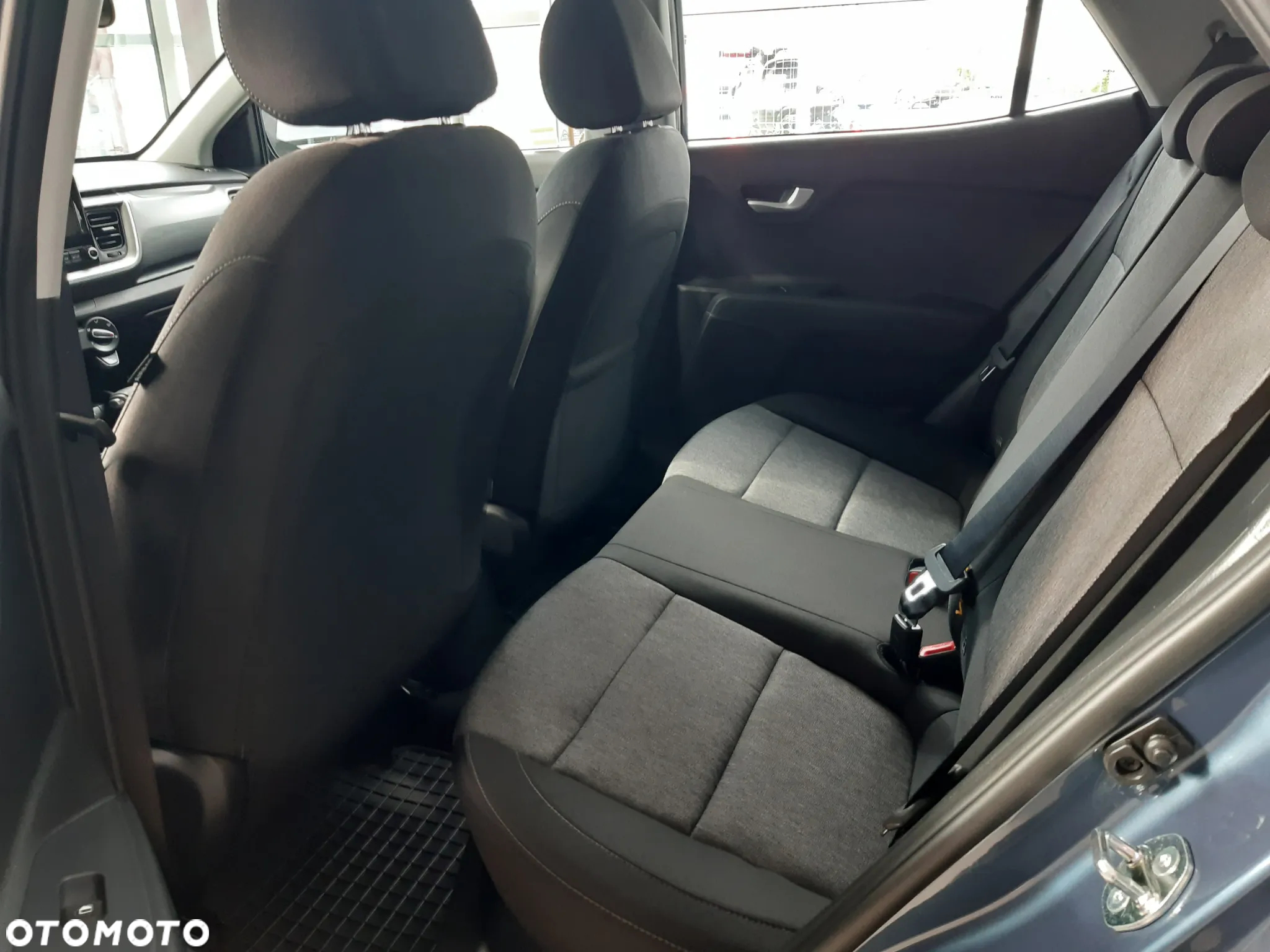Kia Stonic 1.0 T-GDI M DCT - 8