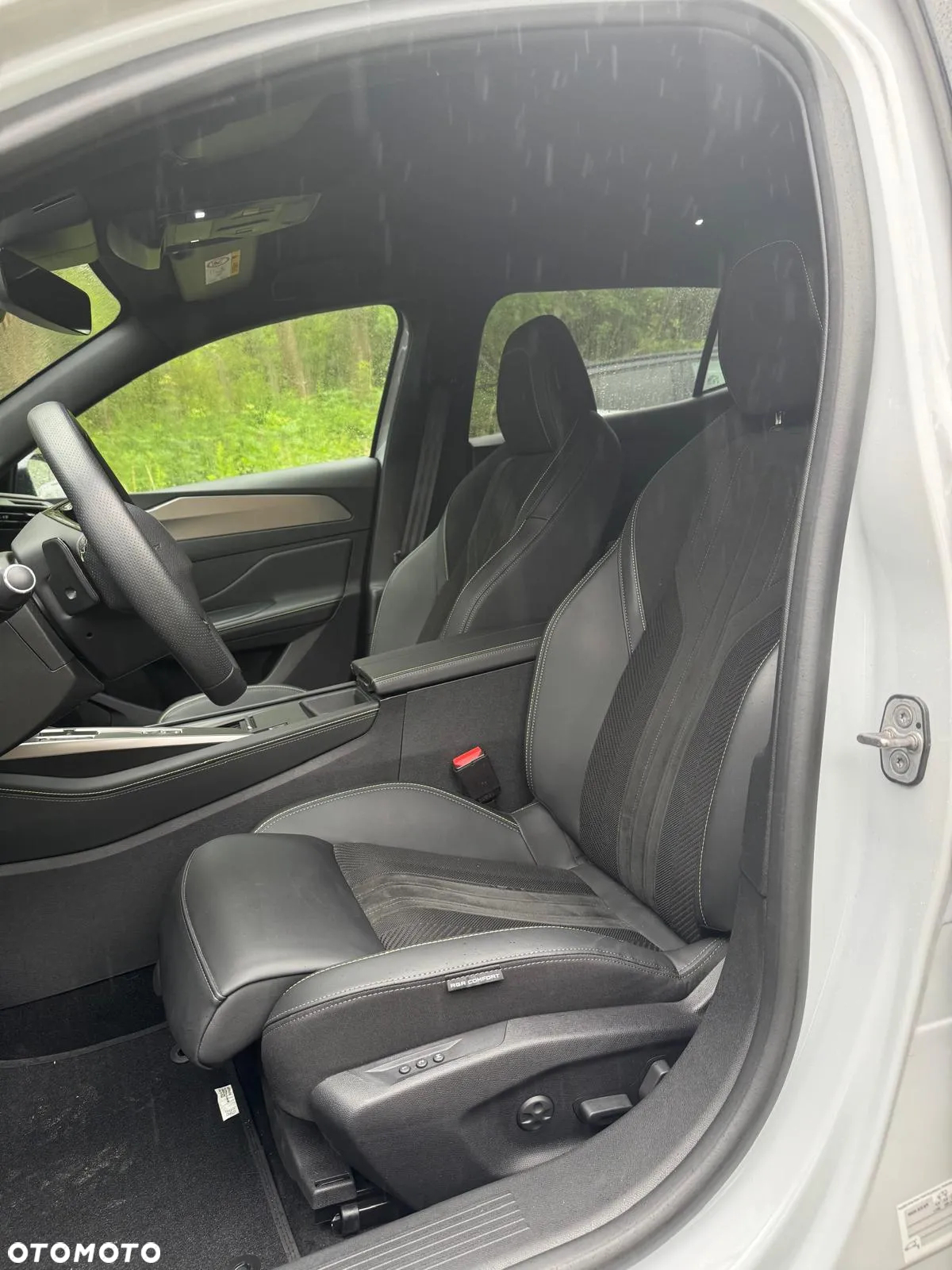 Peugeot 408 1.2 PureTech GT S&S EAT8 - 10