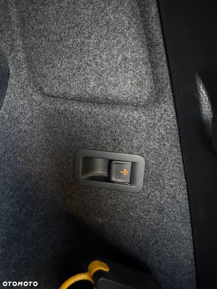 Skoda Karoq 1.6 TDI 4x2 Style DSG - 19