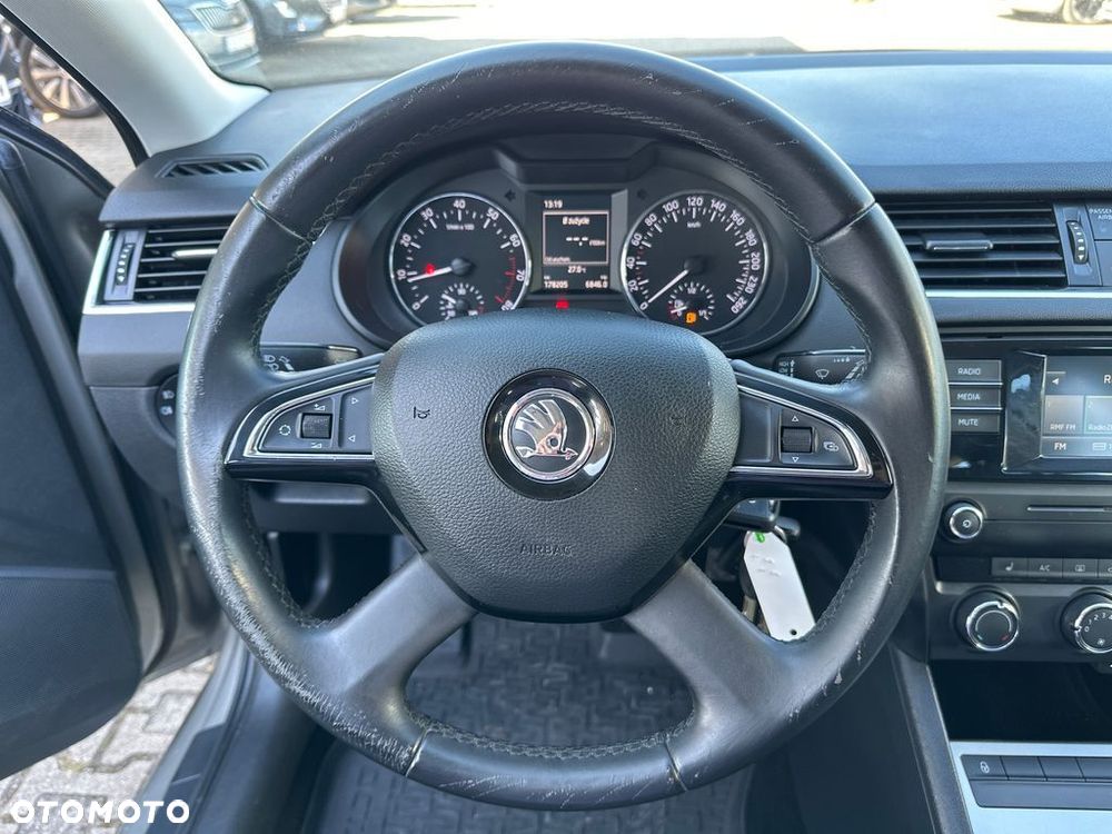 Skoda Octavia 1.4 TSI Ambition - 14
