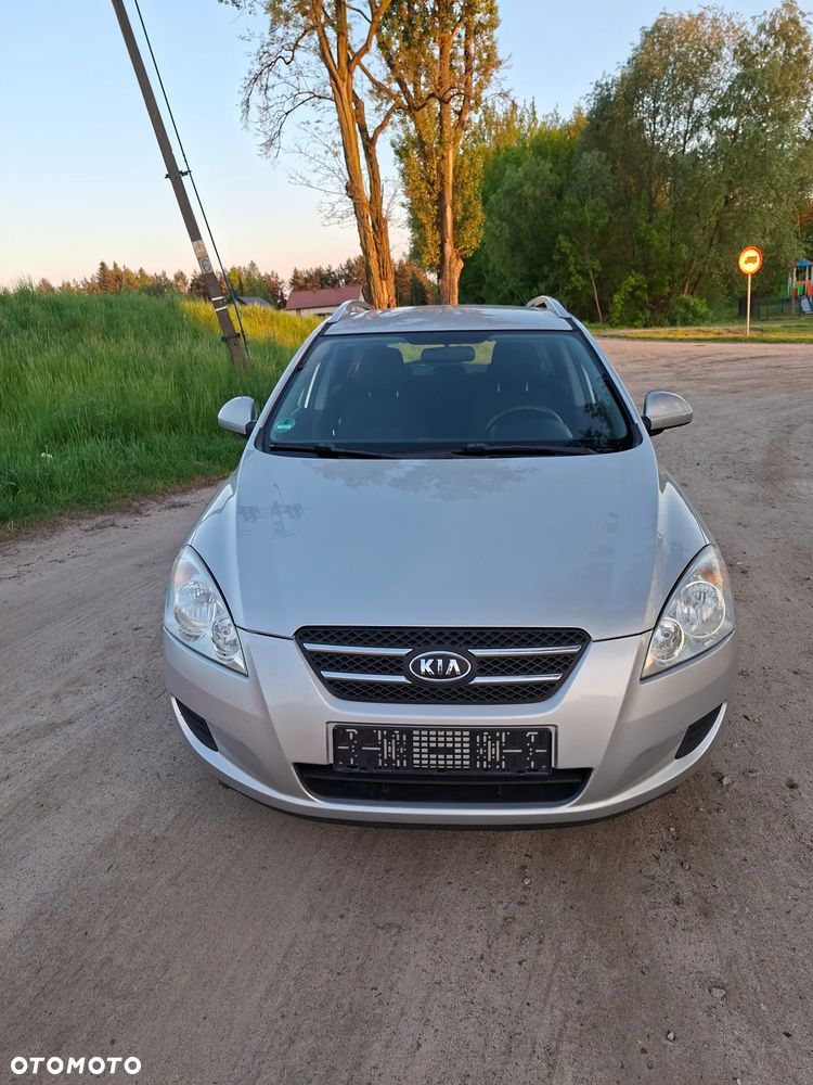 Kia Ceed - 3