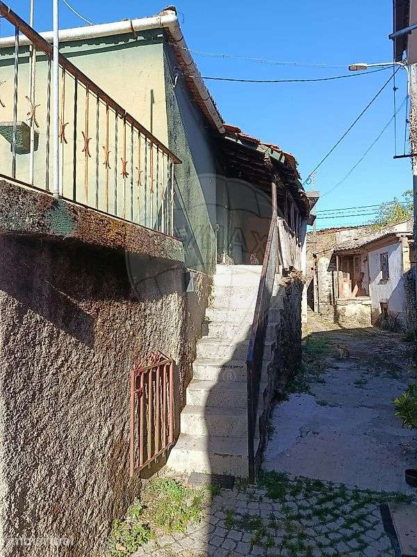 Moradia T2 para venda - Grande imagem: 3/9