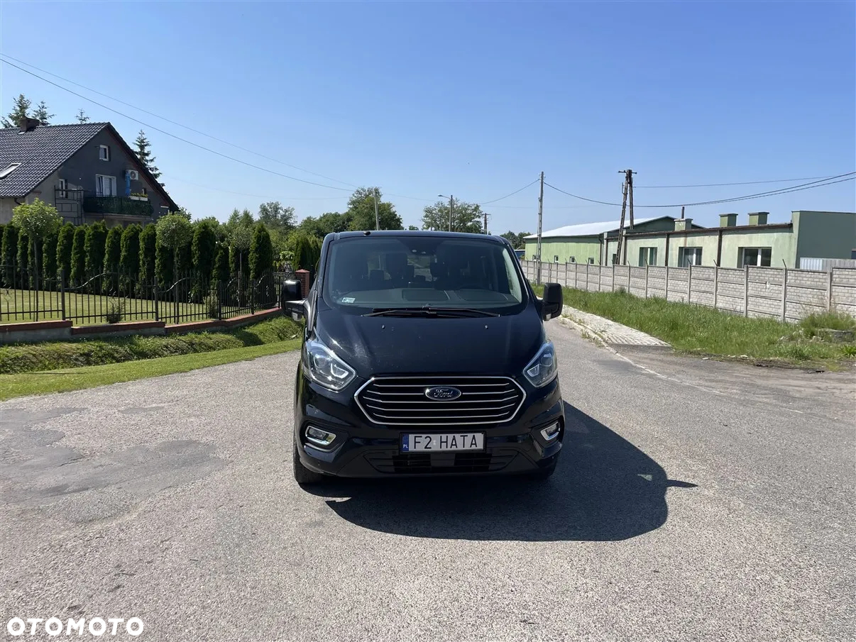 Ford Tourneo Custom - 4