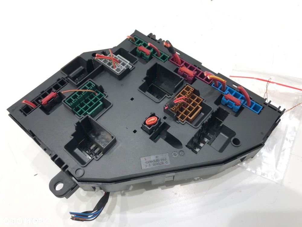 SKRZYNKA BEZPIECZNIKÓW  BMW X3 (F25) 2010 - 2017 xDrive 20 d 135 kW [184 KM] olej napędowy 2010 - - 2