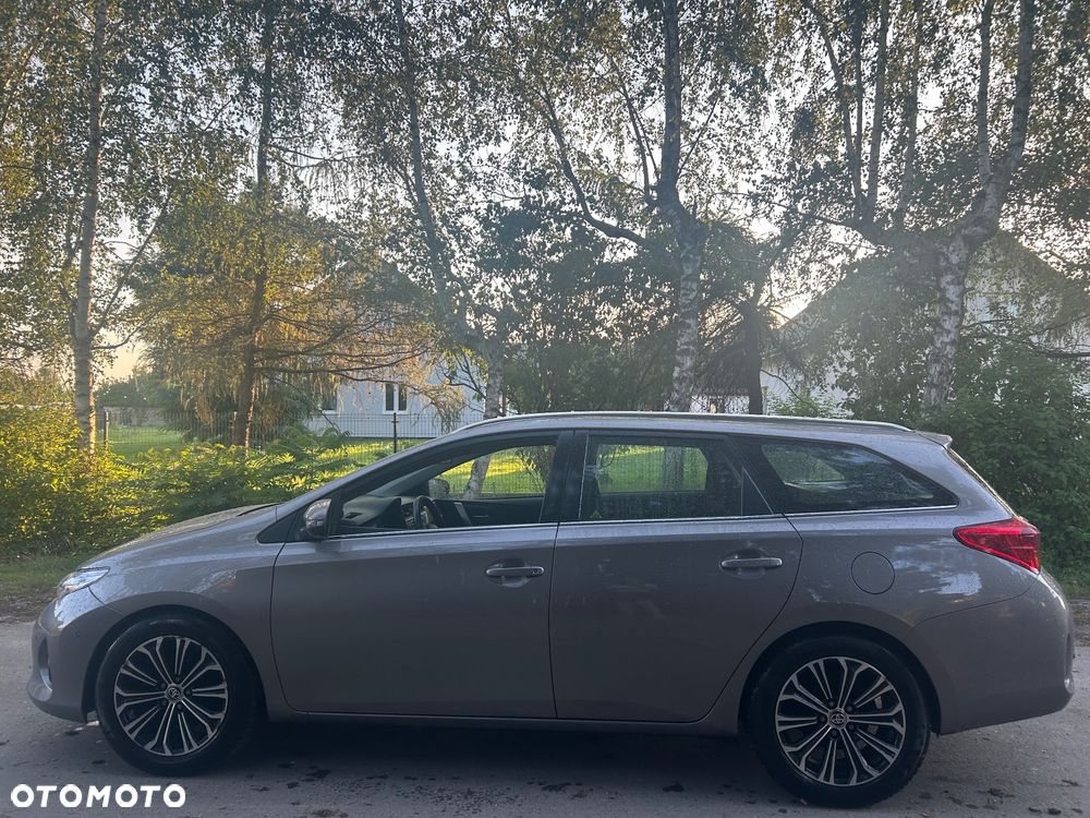 Toyota Auris - 9