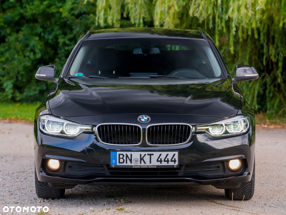 BMW Seria 3 318d Luxury Line - 3
