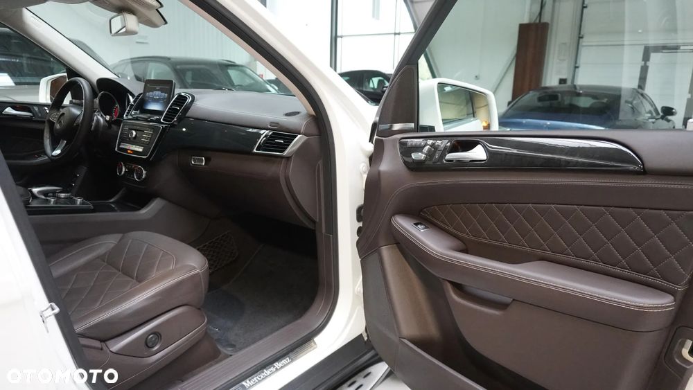 Mercedes-Benz GLS 350 d 4Matic 9G-TRONIC Exclusive - 8