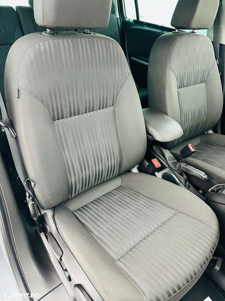 Opel Zafira Tourer 1.6 CDTI ECOFLEX Start/Stop Edition - 17