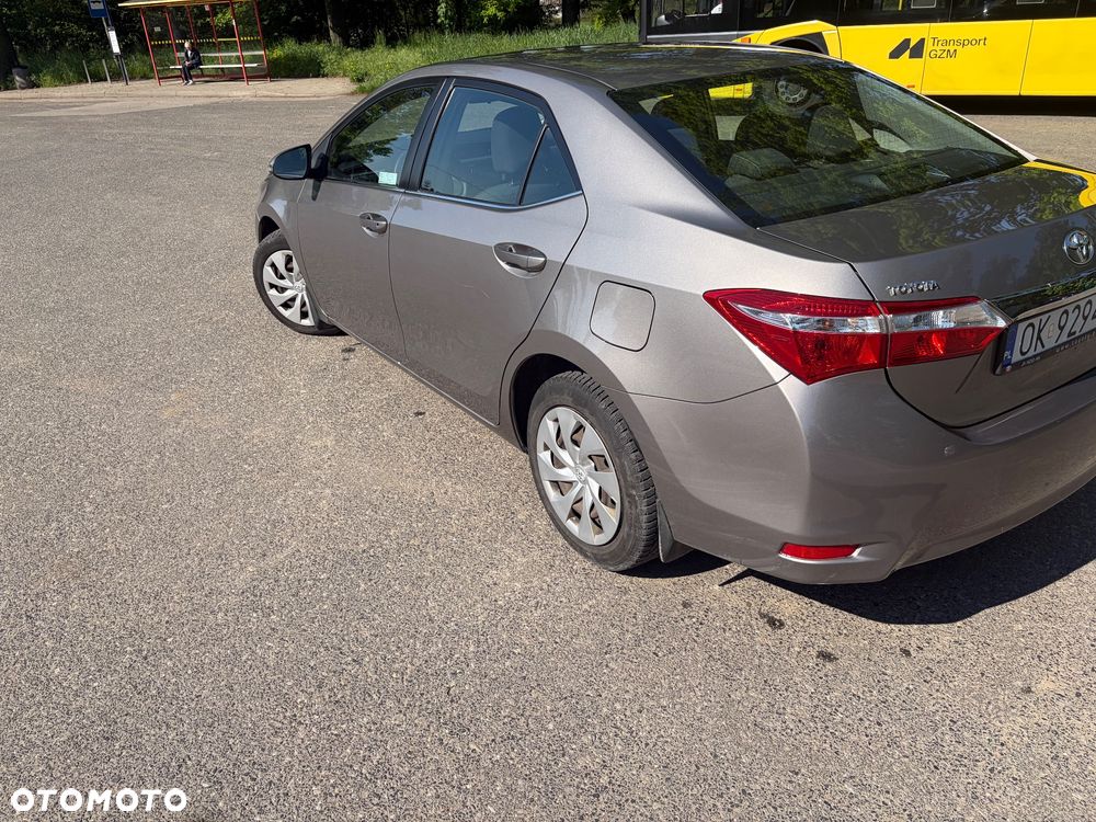 Toyota Corolla 1.4 D-4D Premium EU6 - 6