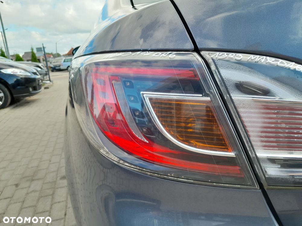 MAZDA 6 GH LAMPA TYLNA LEWA W BŁOTNIK SEDAN - 2