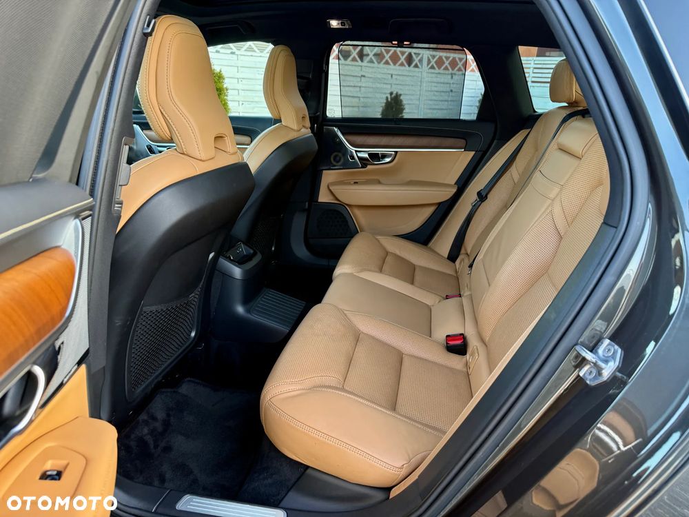 Volvo V90 T8 Twin Engine AWD Inscription - 24
