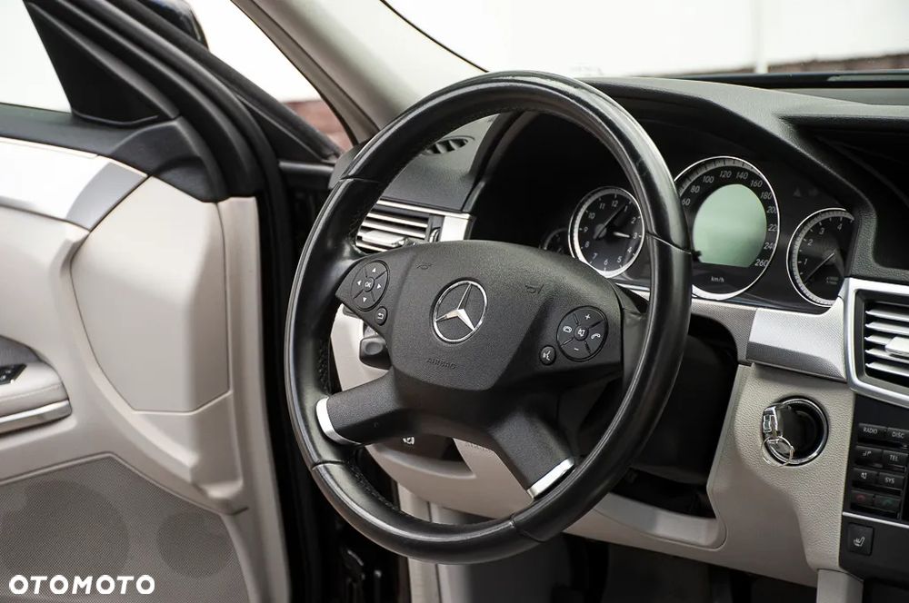 Mercedes-Benz Klasa E 200 Kompressor Avantgarde - 30
