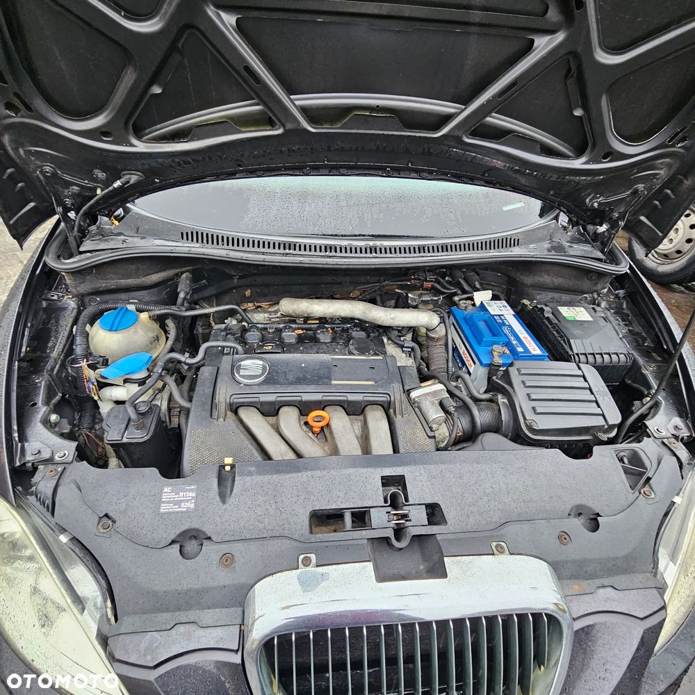 Seat Altea 2,0 FSI (L59N) pojazd na części: maska, zderzak, drzwi, szyby, lusterka, chłodnica ... - 4