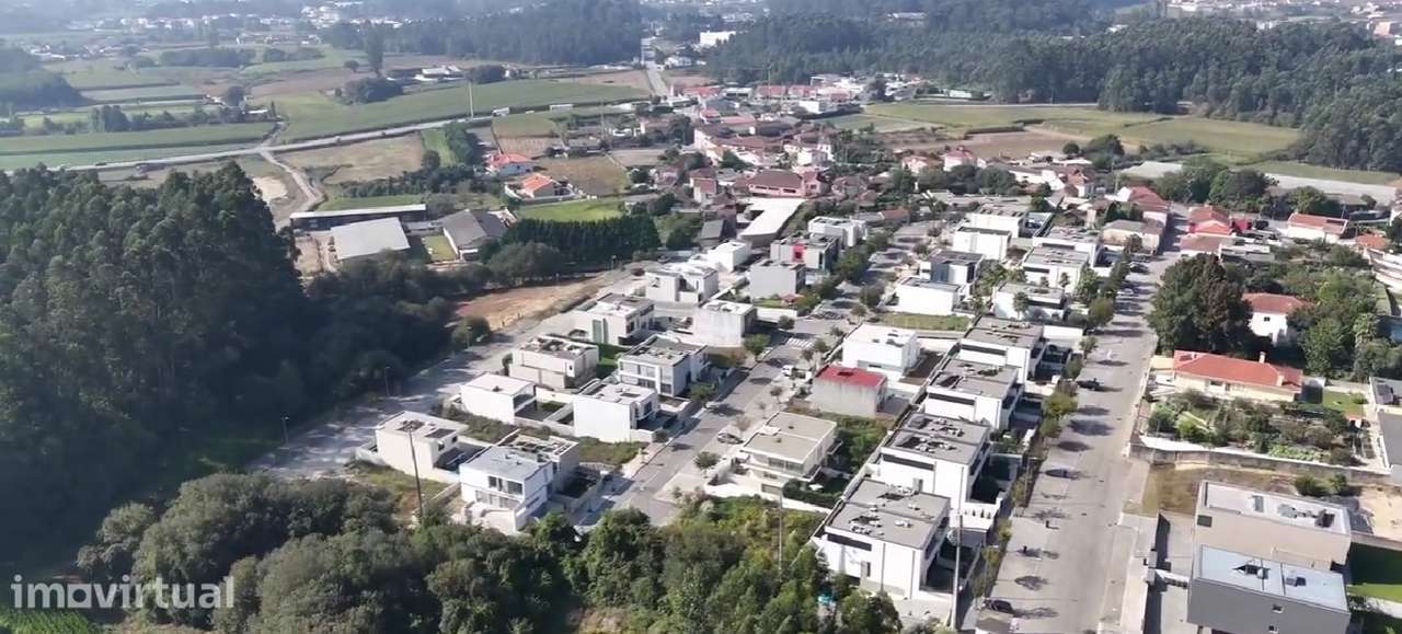 Terreno para Construção, Nogueira e Silva Escura, Maia - Grande imagem: 4/9