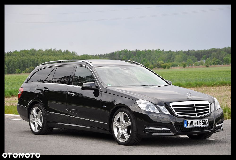 Mercedes-Benz Klasa E 300 CDI DPF BlueEFFICIENCY 7G-TRONIC Avantgarde - 15