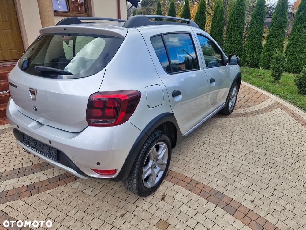 Dacia Sandero Stepway TCe 90 (S&S) Celebration - 9