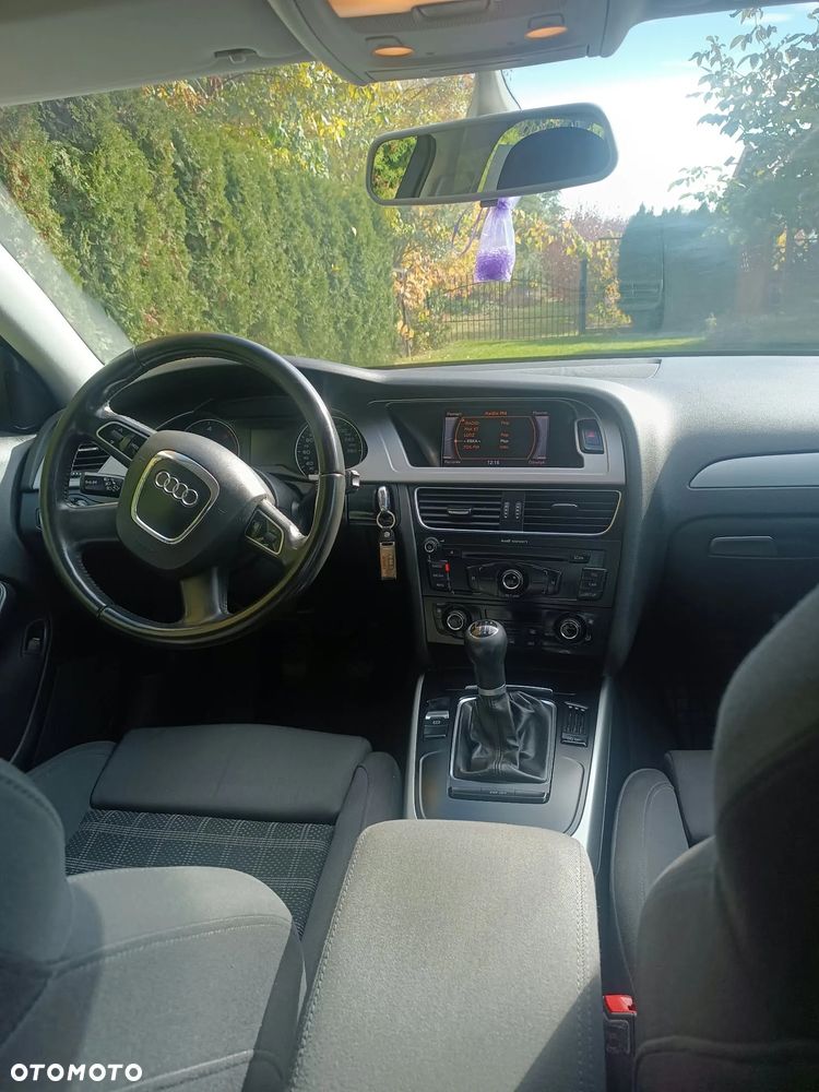 Audi A4 2009 photo 5