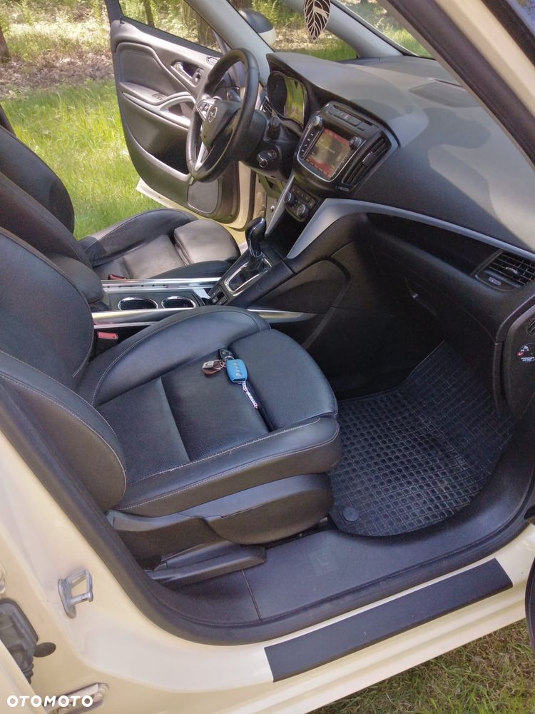 Opel Zafira 2.0 CDTI Cosmo - 10