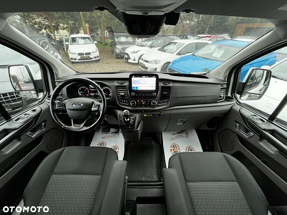 Ford Custom - 11