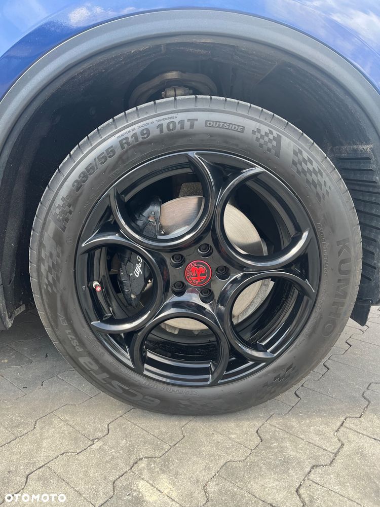 Alfa Romeo Stelvio 2.0 Turbo 16V AT8-Q4 Ti - 12