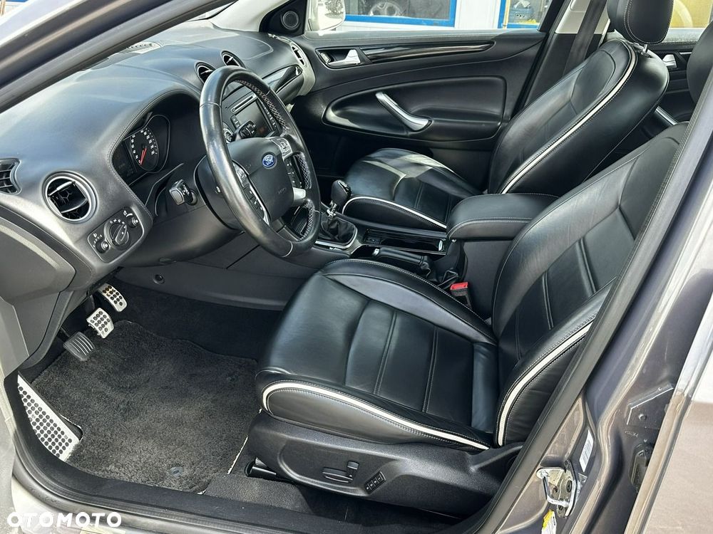Ford Mondeo - 8