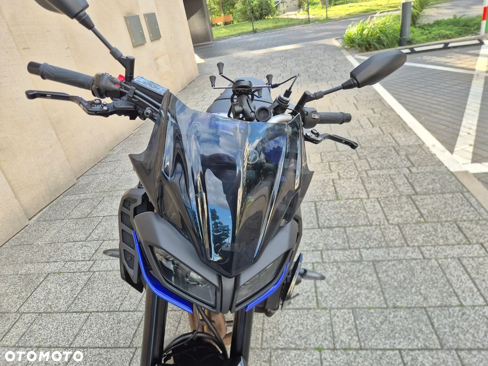 Yamaha MT - 6