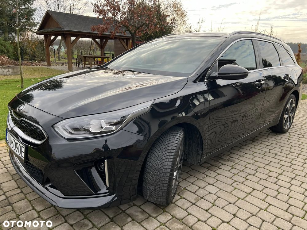 Kia Ceed SW 1.6 GDI DCT OPF Plug-in-Hybrid Platinum - 4