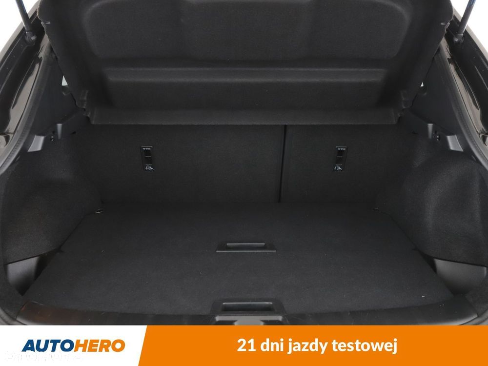 Nissan Qashqai 1.2 DIG-T N-Connecta - 17