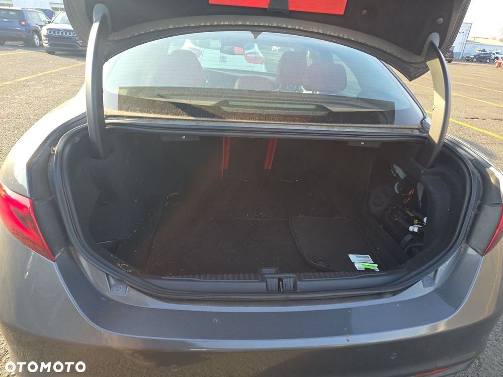 Alfa Romeo Giulia 2.0 Turbo 16V AT8-Q4 Ti - 9