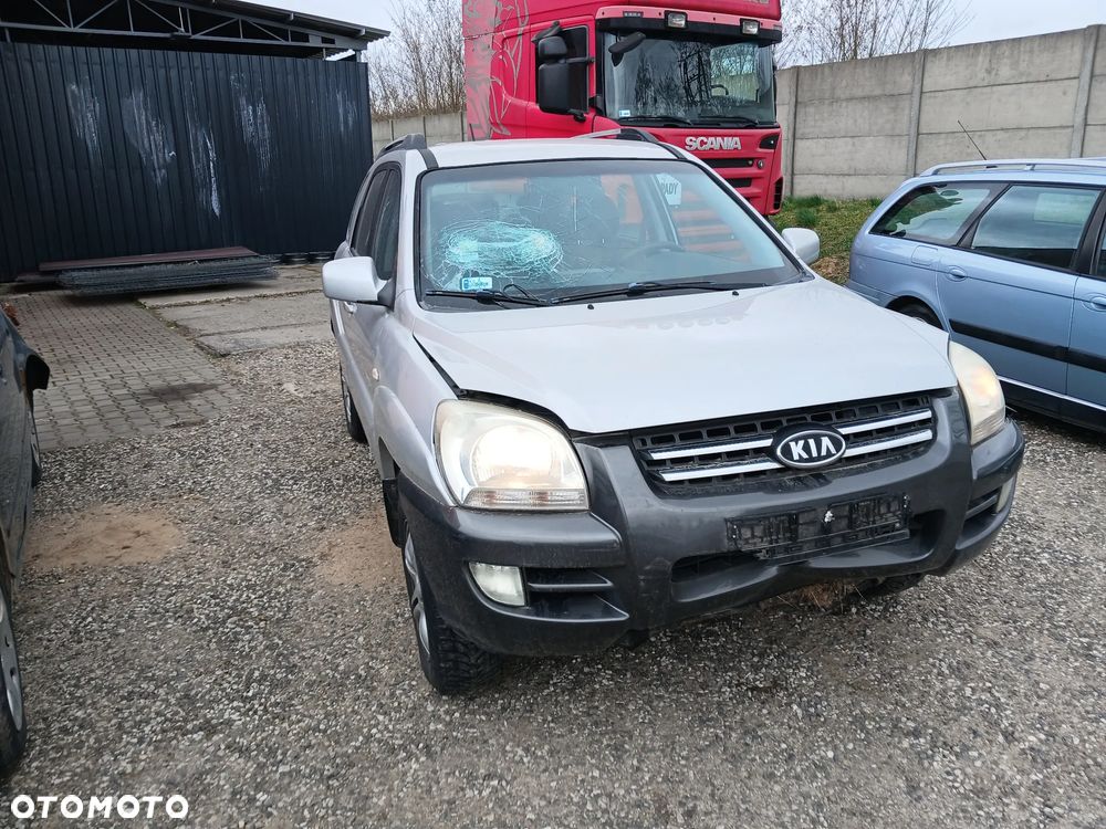 KIA SPORTAGE II 2.0 16V LAK. S6 CAŁA NA CZĘŚCI CZEŚCI - 1