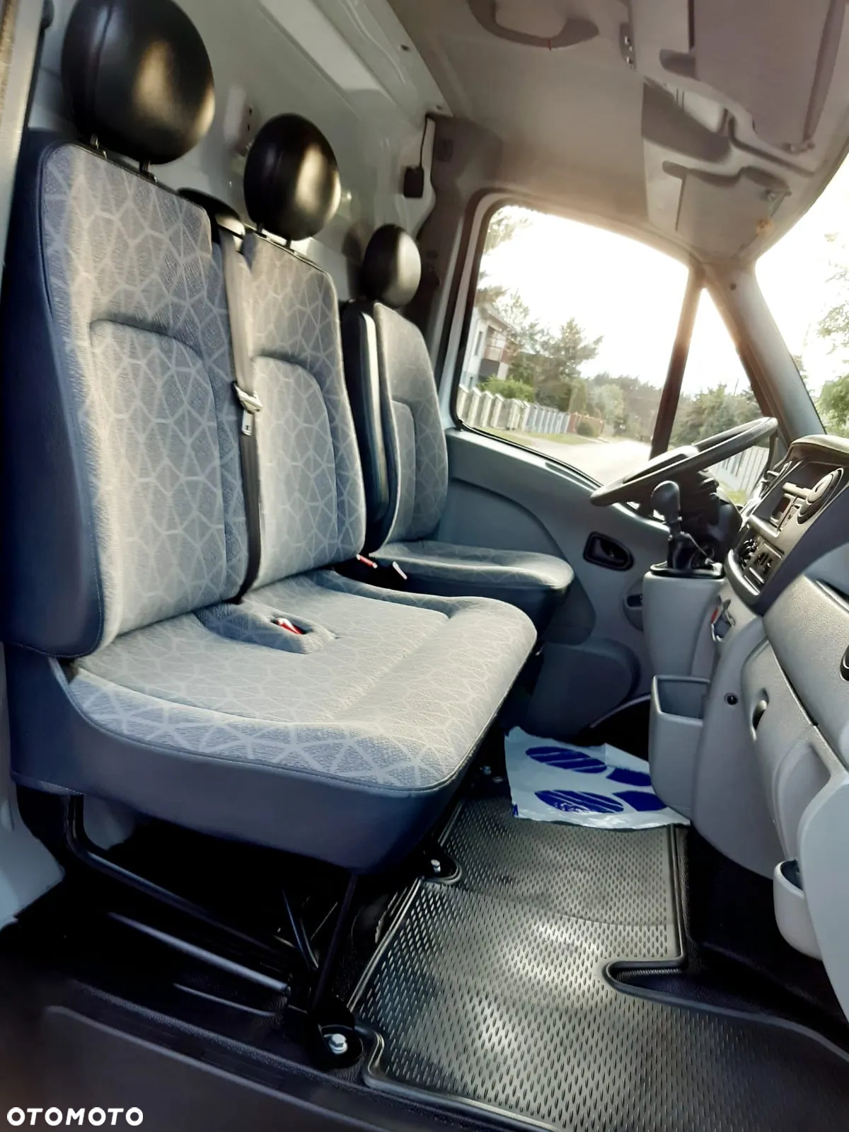 Renault Master . - 30