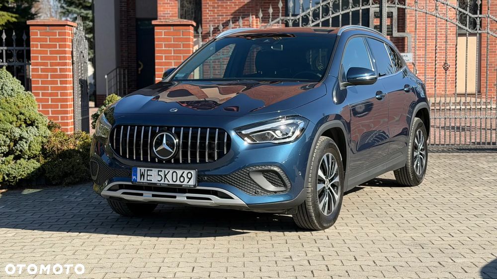 Mercedes-Benz GLA 200 Business Edition - 2