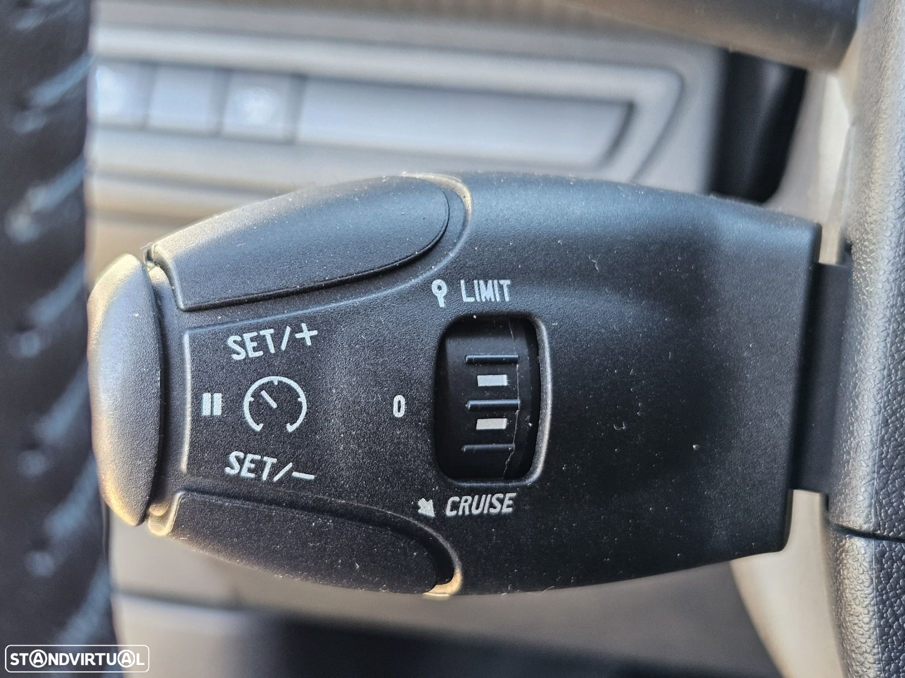 Peugeot 208 1.2 PureTech Signature - 35