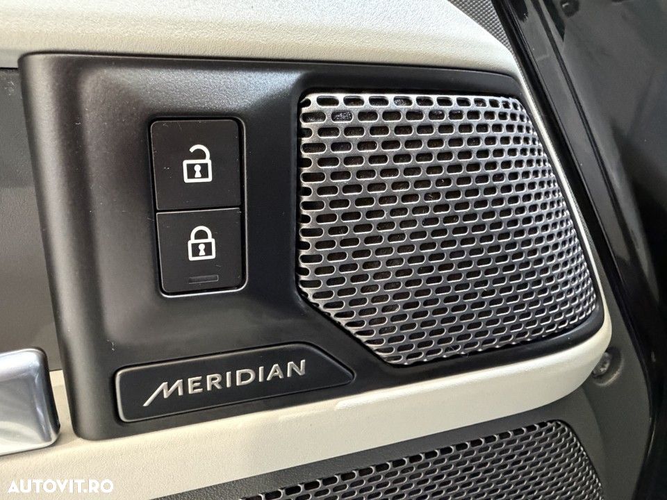 Land Rover Defender - 18