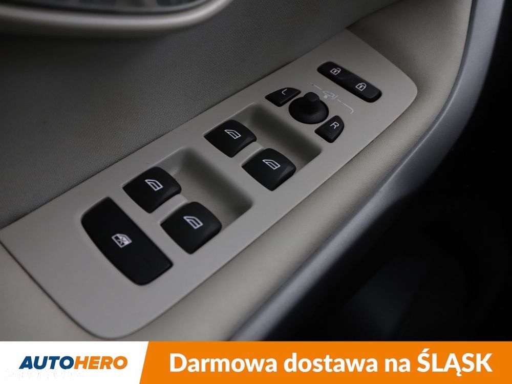 Volvo V40 Cross Country - 31