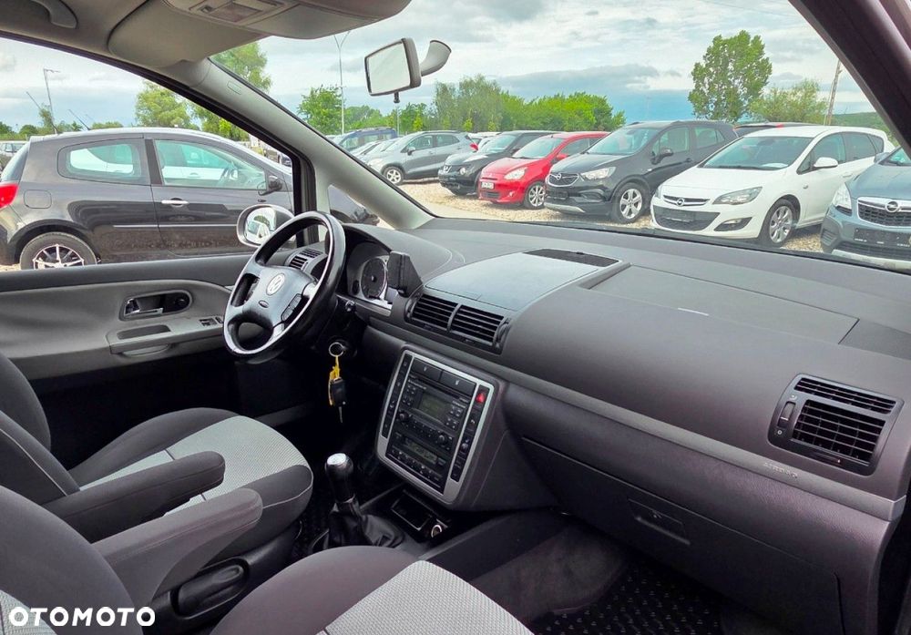 Volkswagen Sharan - 28