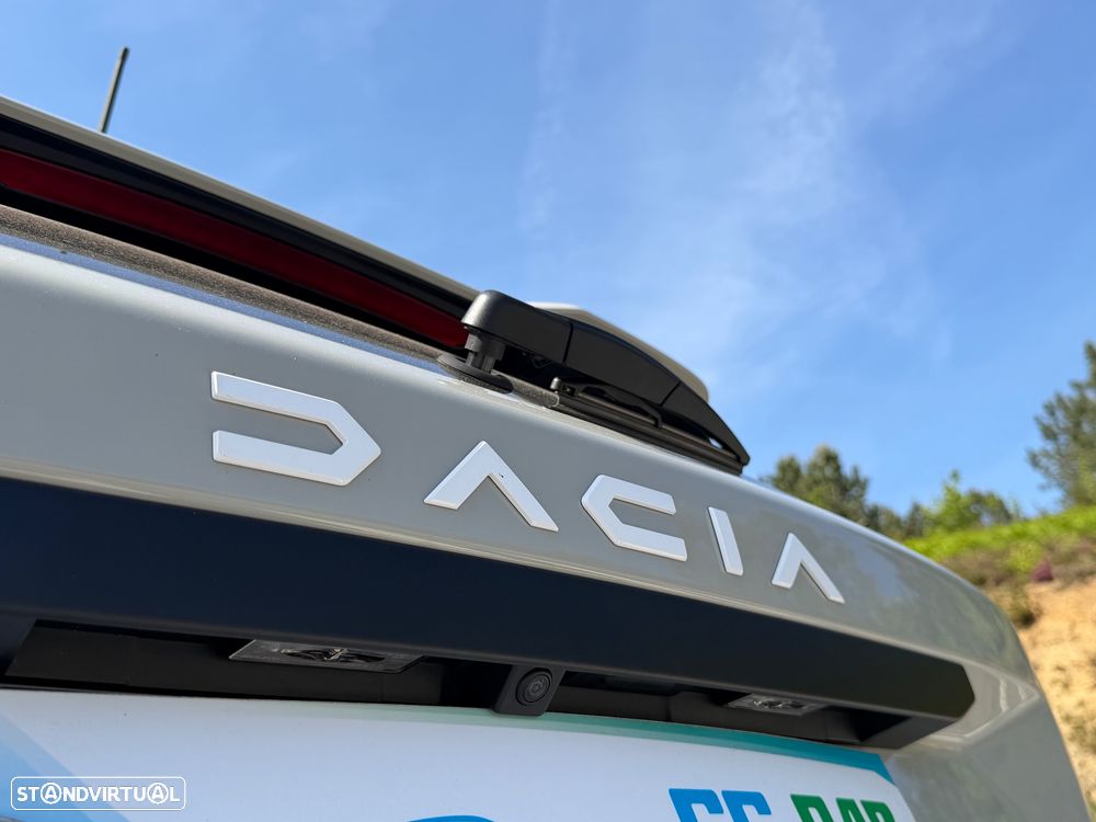 Dacia Duster 1.6 Hybrid Journey - 15