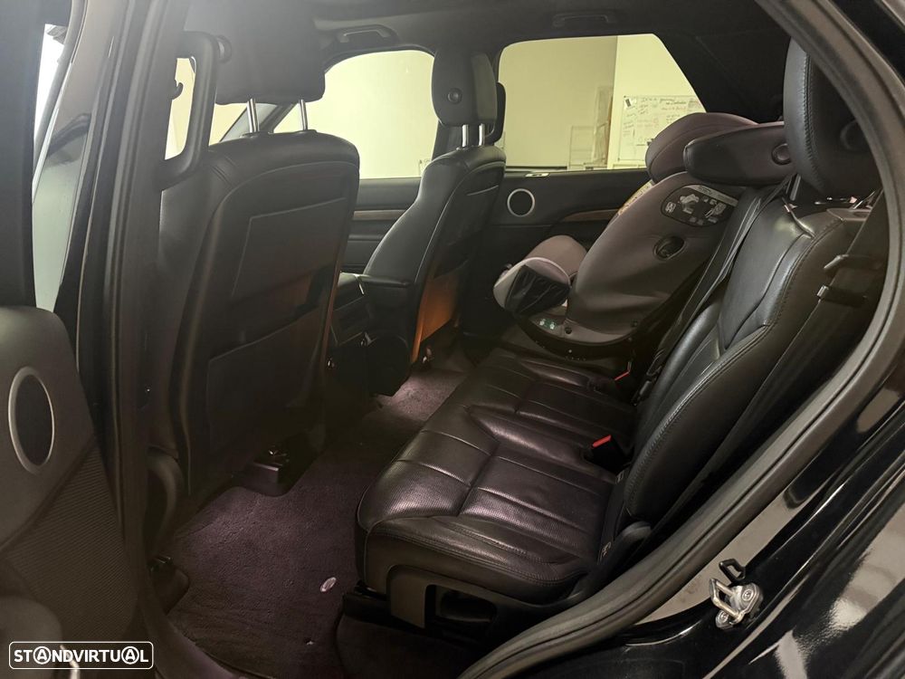 Land Rover Discovery 2.0 SD4 HSE Luxury Auto - 3