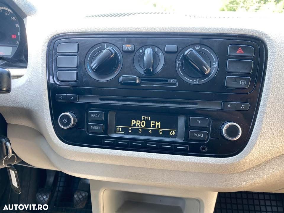 Volkswagen up! - 12