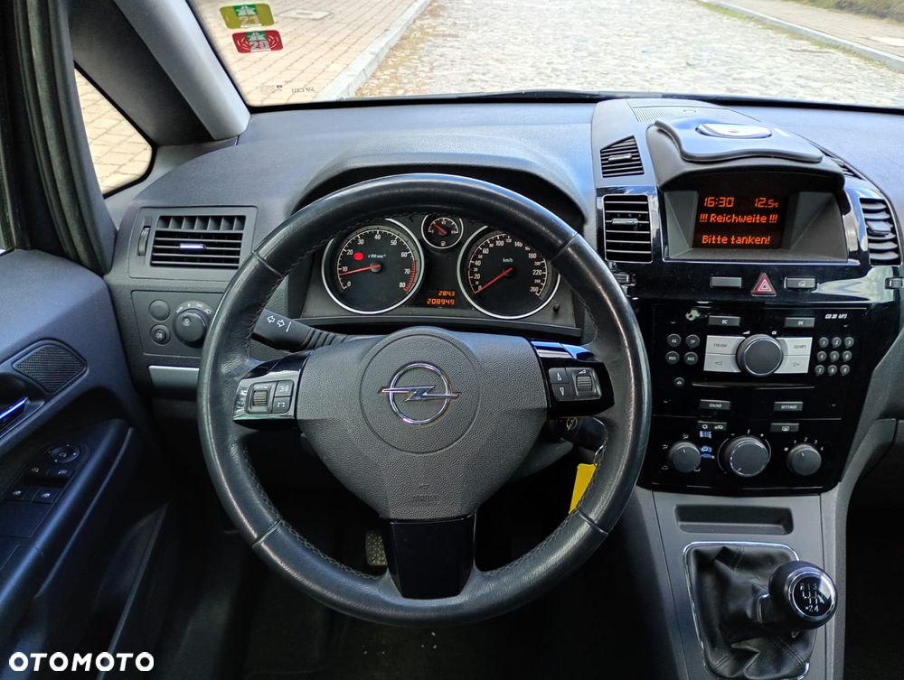 Opel Zafira 1.8 Edition 111 Jahre - 17
